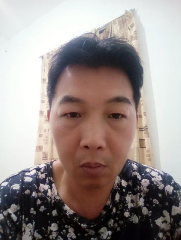 繁华哀伤的第一张照片--建宁征婚网