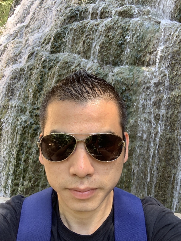 高兴的第二张照片--建宁征婚网