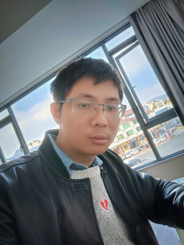 也许只是缺少一个拥抱的第二张照片--建宁征婚网