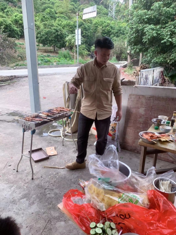 你黑我哟的第一张照片--建宁征婚网